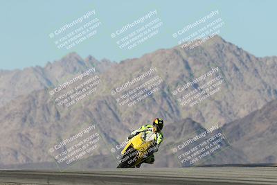 media/Dec-01-2025-Moto Forza (Mon) [[2daa91e15f]]/2-Intermediate Group/Session 4 Turn 9/